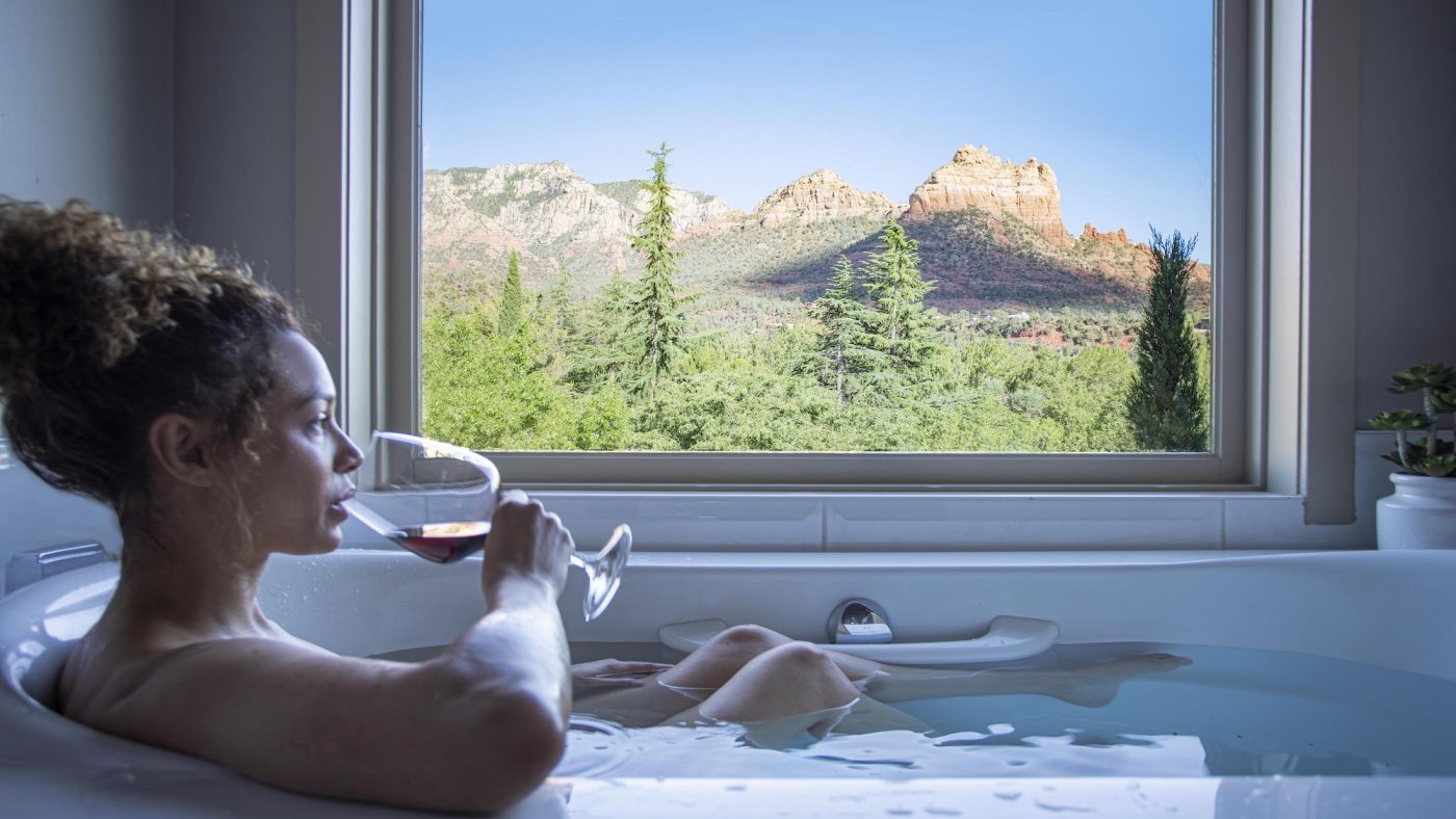 Vista Cottage Soaking Tub