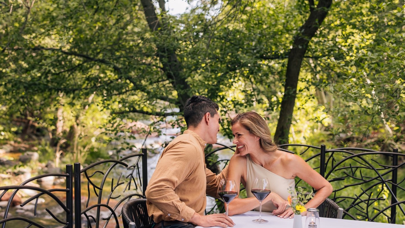 Cress on Oak Creek Couple Dining