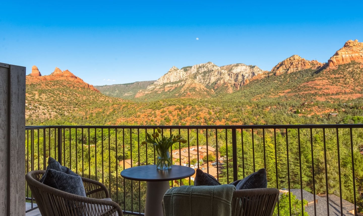 Cliffs Junior Suite Balcony