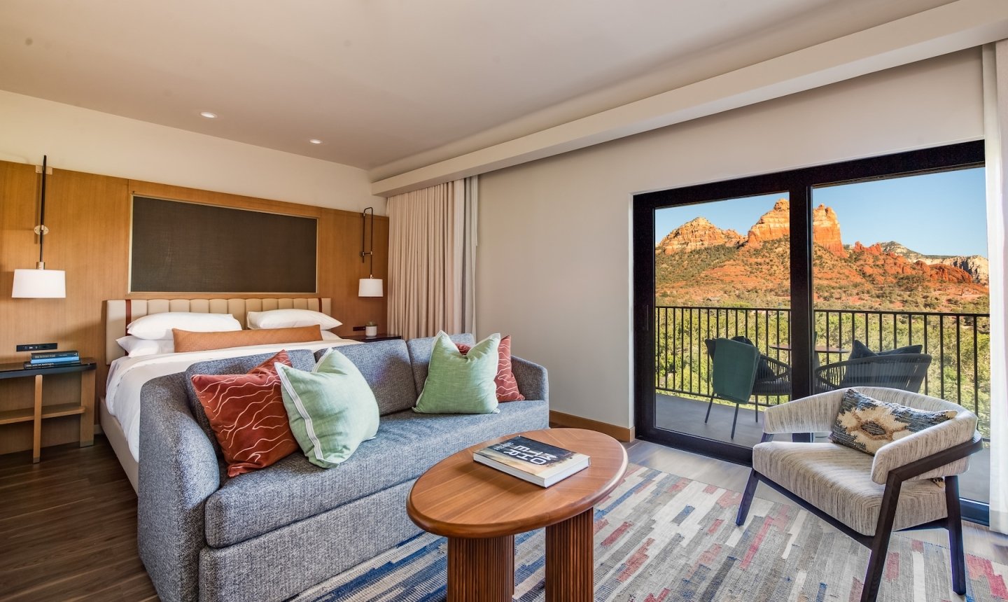 Cliffs Suite Main Room