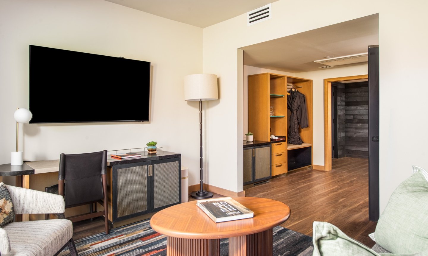 Cliffs Suite ADA Main Room