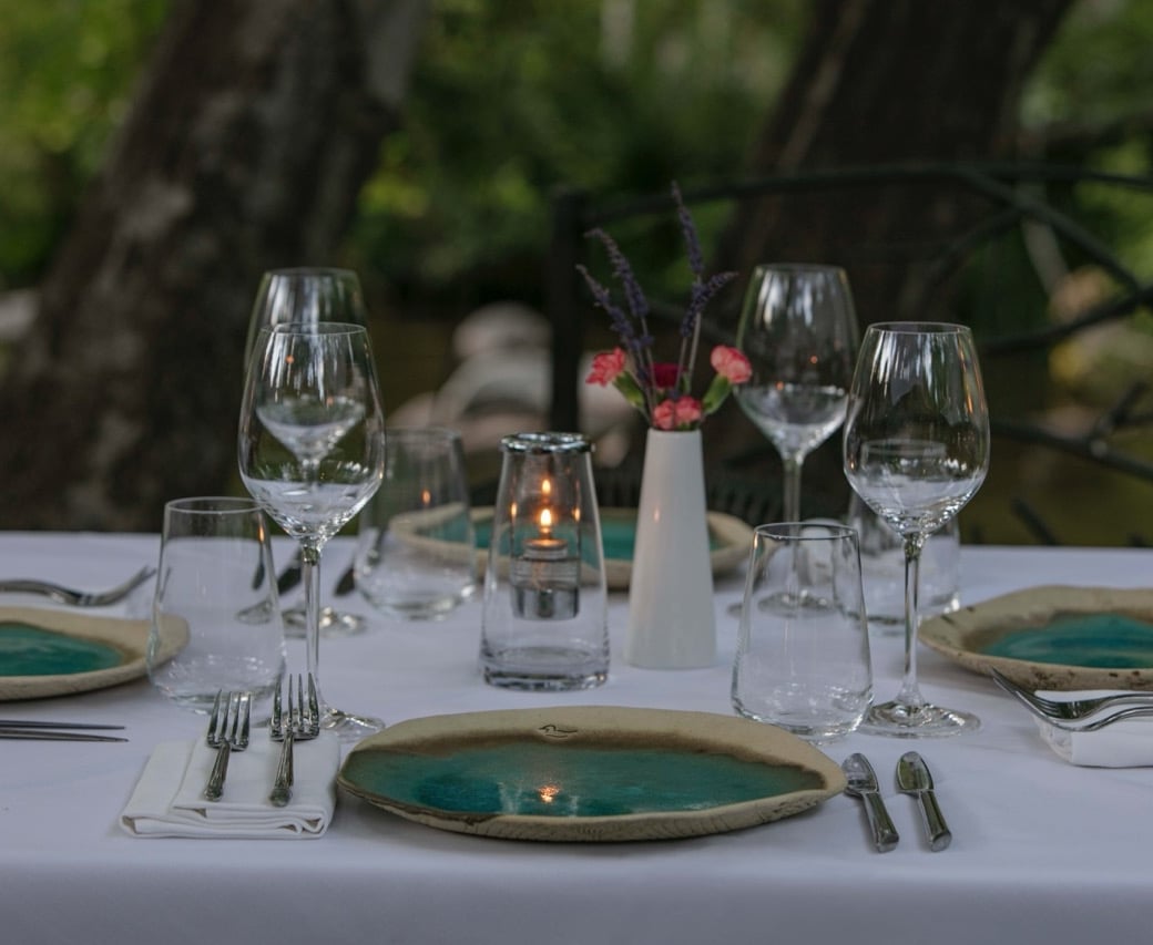 Table setting at the Cress on Oak Creek