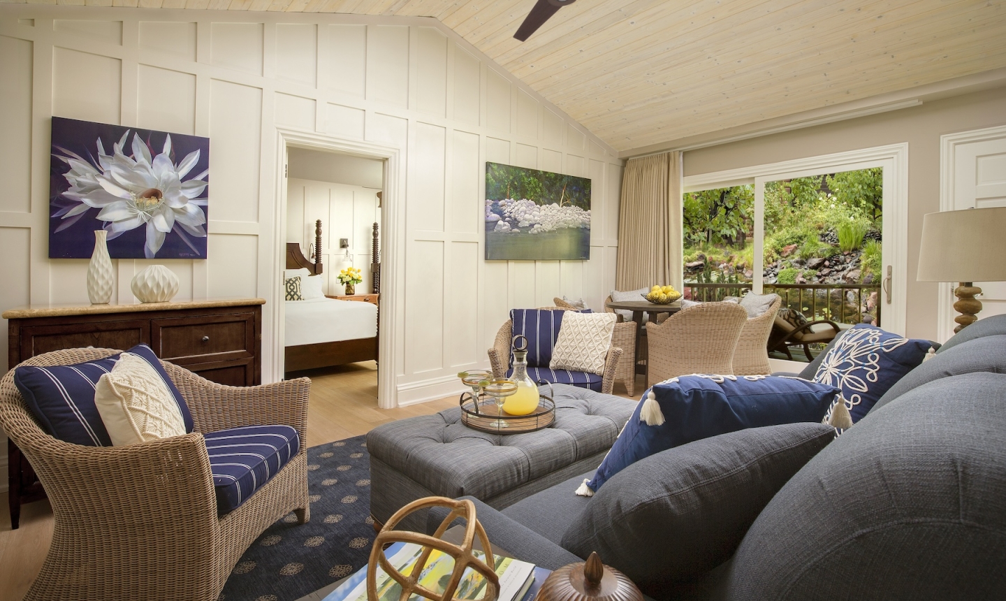 2 Bedroom Cottage Living Room