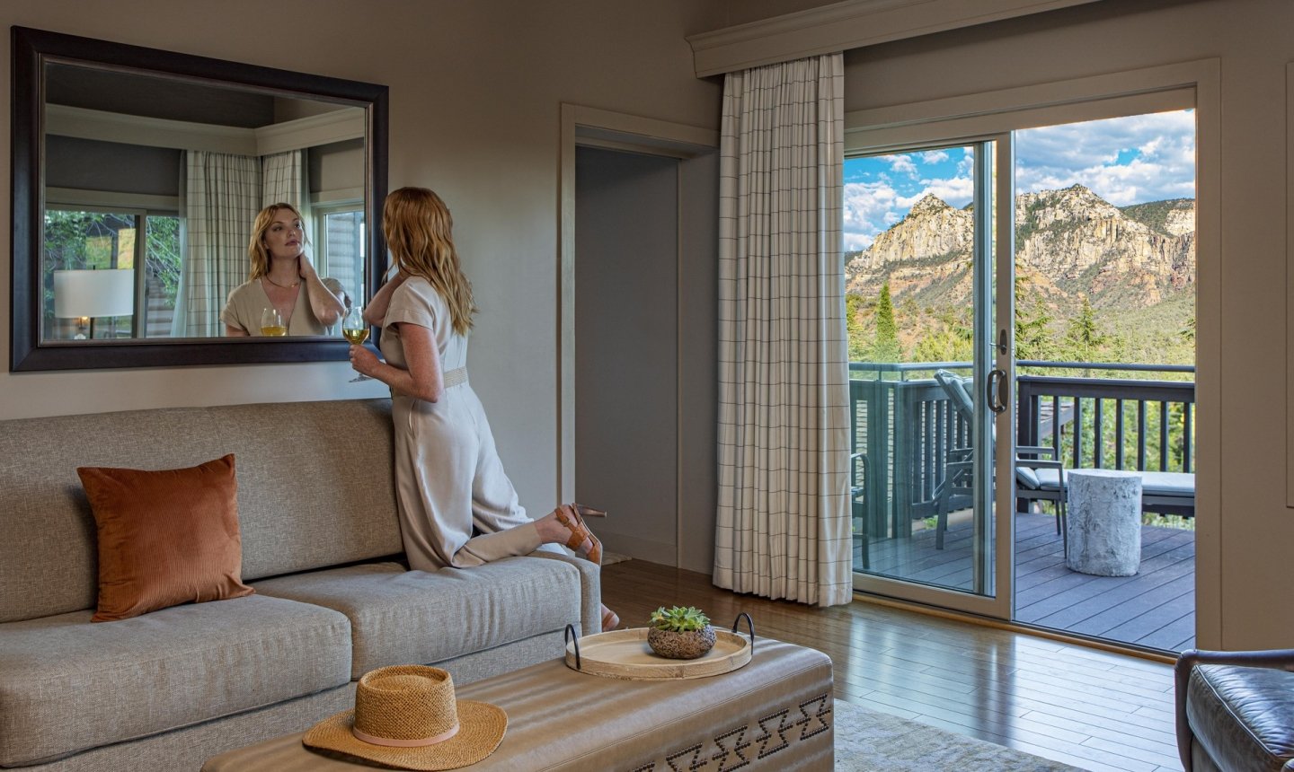 Vista Suite Cottage Living Room