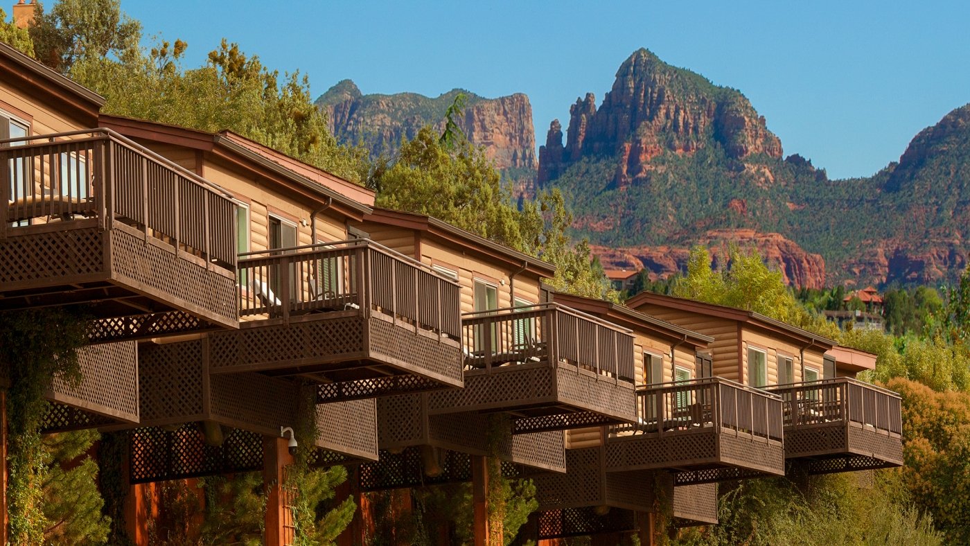 vista cottage exterior