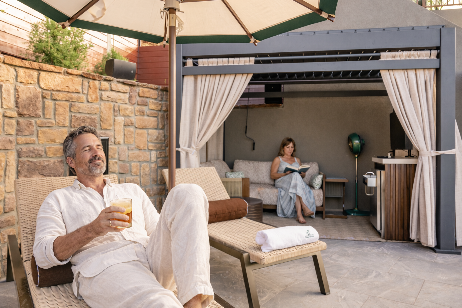 Duck Pond Cabana_Couple