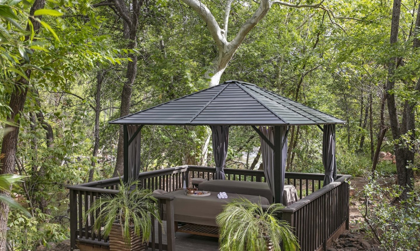 L'Auberge L'Apothecary Creekside Massage