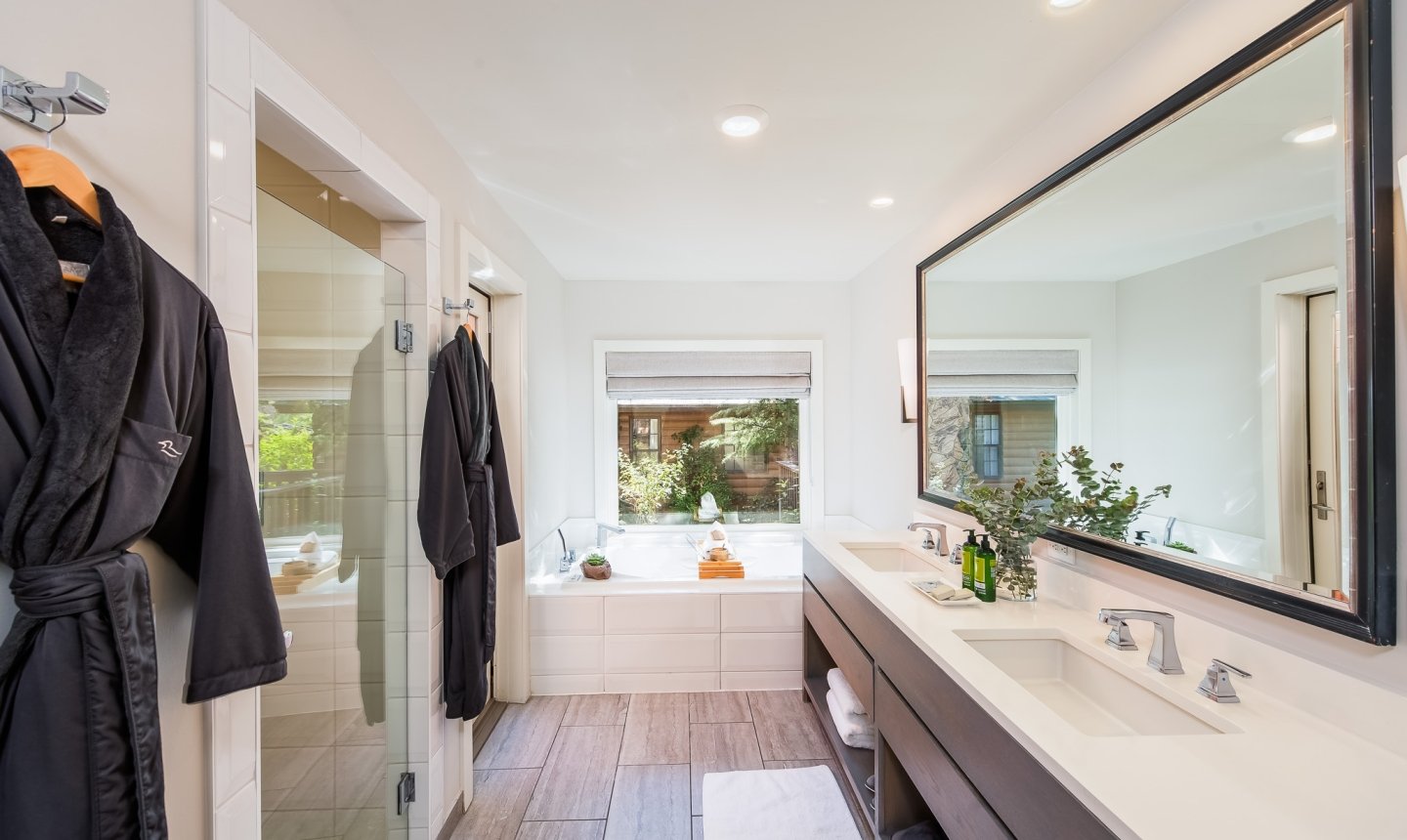 Spa Cottage Bathroom