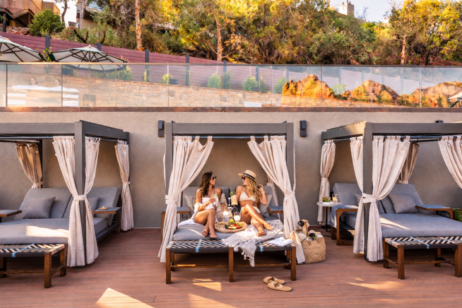 Duck Pond_ Canopy Daybed_2 Women