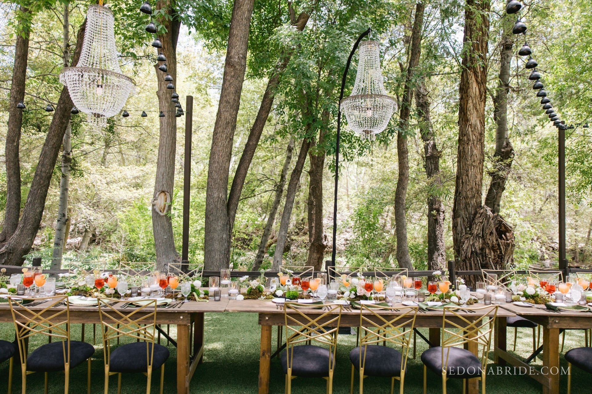 Cottageside Lawn Wedding Reception Table